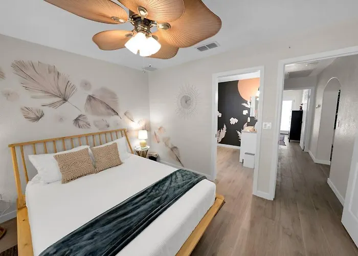 Apartment Havasu Regal - Pool, Spa, Boat Parking, Boho Design *