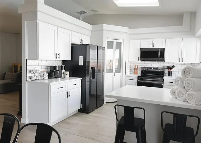 Havasu Regal - Pool, Spa, Boat Parking, Boho Design Apartment Lake Havasu City