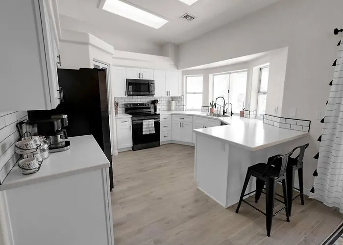 Havasu Regal - Pool, Spa, Boat Parking, Boho Design Apartment Lake Havasu City