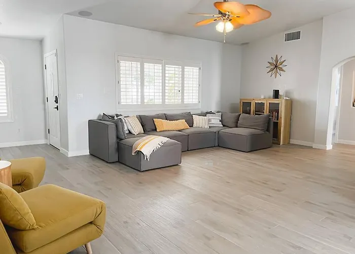 Havasu Regal - Pool, Spa, Boat Parking, Boho Design Apartment