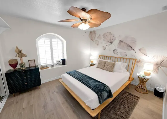 Apartment Havasu Regal - Pool, Spa, Boat Parking, Boho Design *