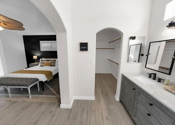 Havasu Regal - Pool, Spa, Boat Parking, Boho Design Apartment